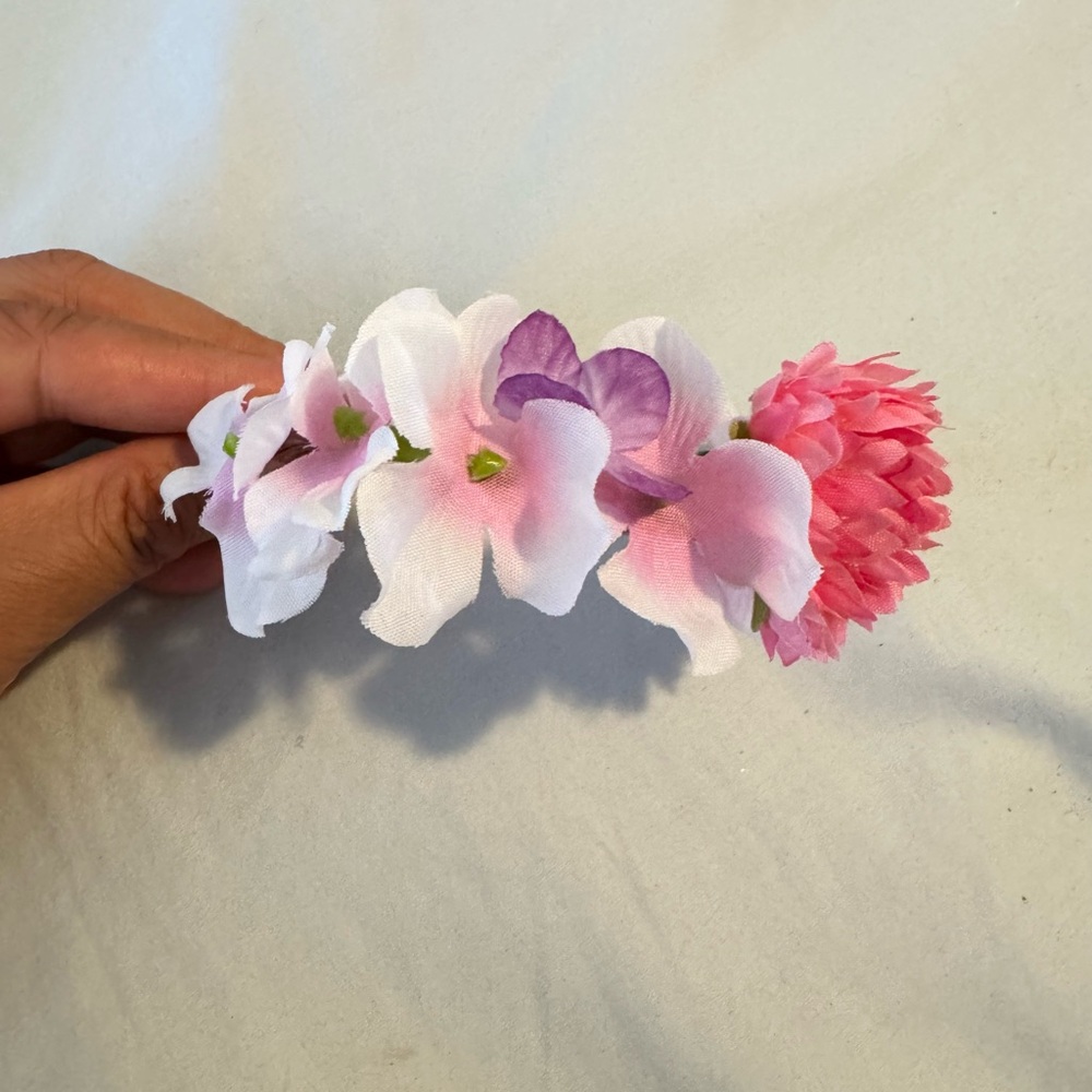 Labubu - Flower Crown!! - Picture 4 of 5
